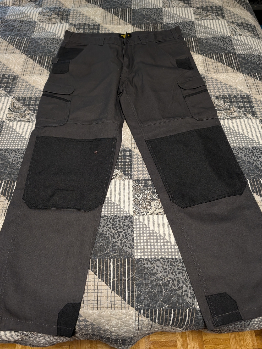 Men's Dark Gray Work Cargo Pants with Reinforced Knees